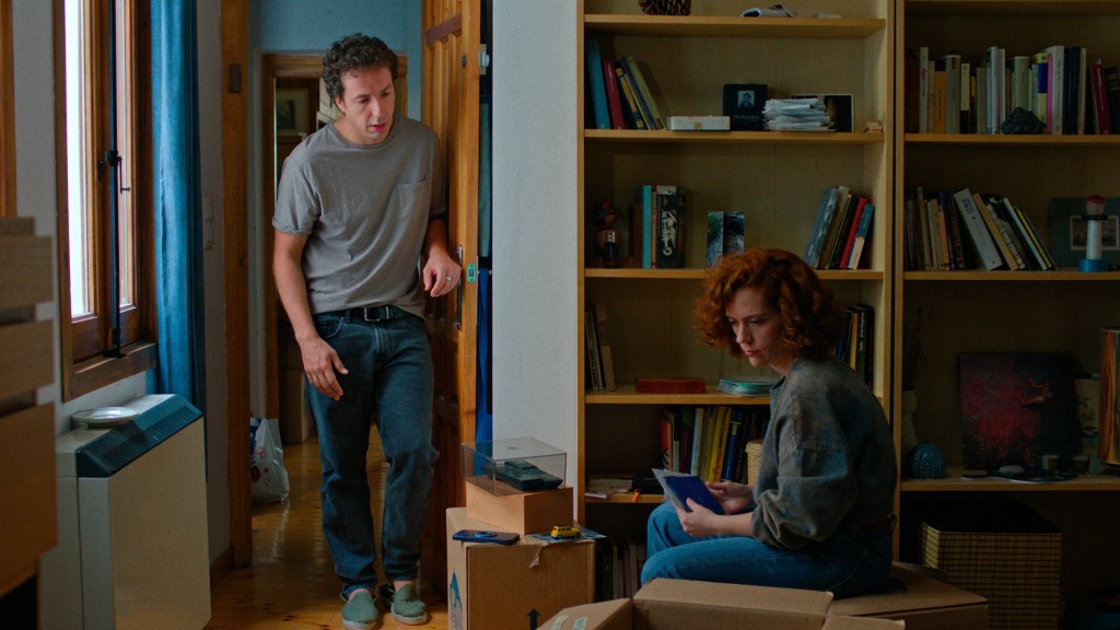 Capitolo 409: Traslochi e&nbsp;Partenze